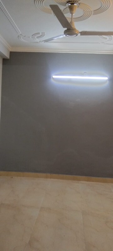 Room in 3 BHK Builder Floor at Mehrauli – for Rent