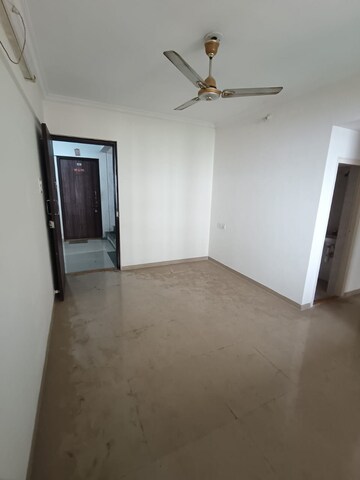 Room in 1 BHK Apartment at Puranik Hometown, Ghodbunder Road – for Rent