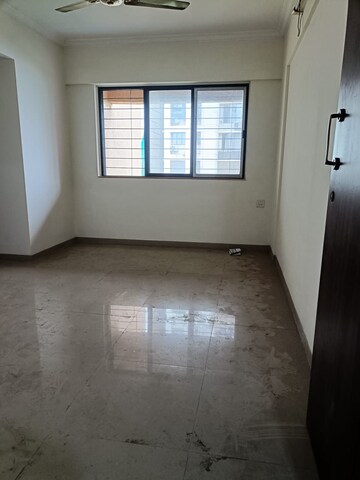 Room in 1 BHK Apartment at Puranik Hometown, Ghodbunder Road – for Rent