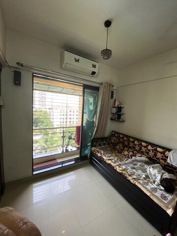 1 BHK Apartment For Sale in Haware Dahlia, Kasarvadavali