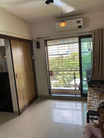 Room in 1 BHK Apartment at Haware Dahlia, Kasarvadavali – for Sale