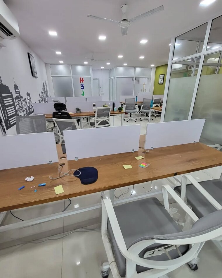 Team Area, amar-business-zone Commercial Office Space in IT/SEZ 3800 Sq.Ft. In Baner Pune 8954230