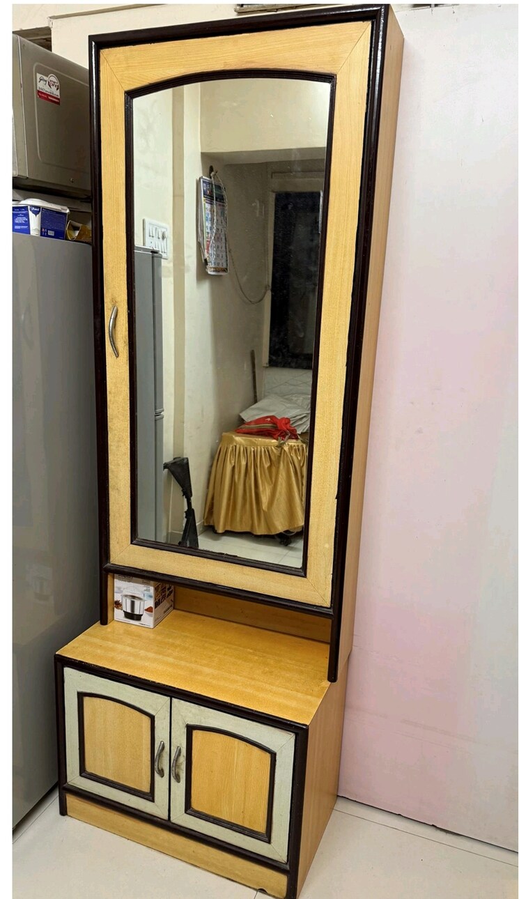 Bedroom, andheri east 1 RK 300 Sq.Ft. Apartment In Andheri East Mumbai 8954245