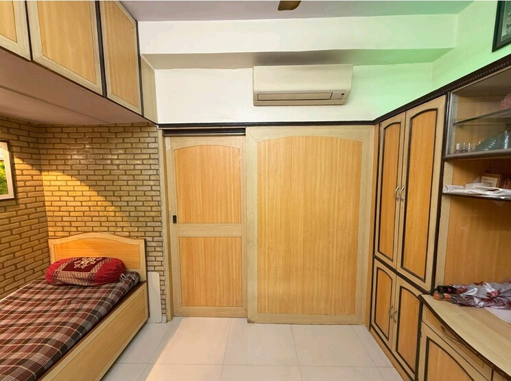 Room, andheri east 1 RK 300 Sq.Ft. Apartment In Andheri East Mumbai 8954245