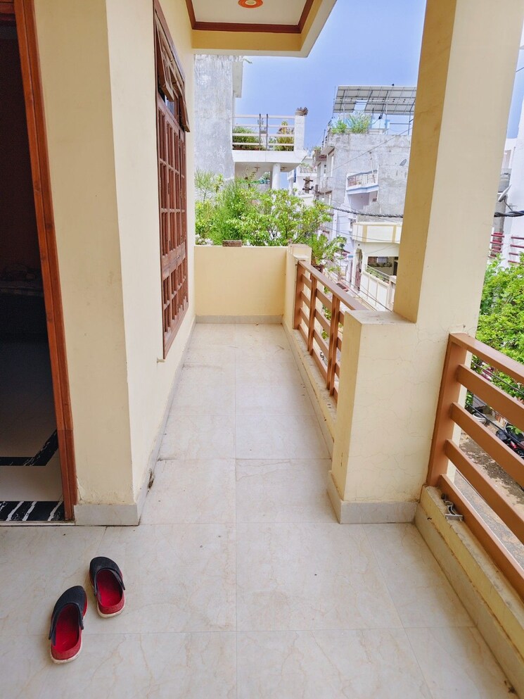 Balcony, kursi road 4 Bedroom 3000 Sq.Ft. Independent House In Kursi Road Lucknow 8954249