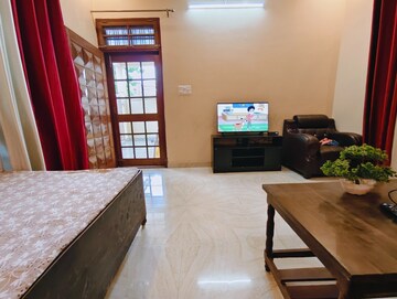Bedroom in 4 BHK Independent House at Kursi Road – for Sale