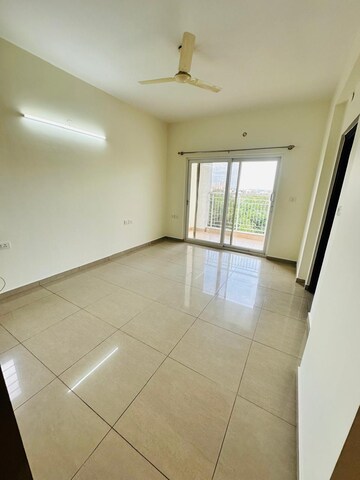 Room in 3 BHK Apartment at Prestige Park View, Whitefield – for Rent