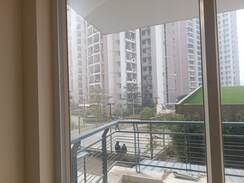 2.5 BHK + Study Room Apartment For Sale in 3C Lotus Boulevard