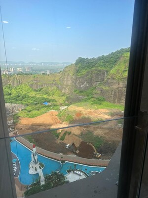 Swimming Pool in 1 BHK Apartment at Kanakia Silicon Valley, Powai – for Sale