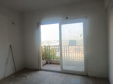 Room in 2 BHK Apartment at 3C Lotus Boulevard, Sector 100 – for Rent