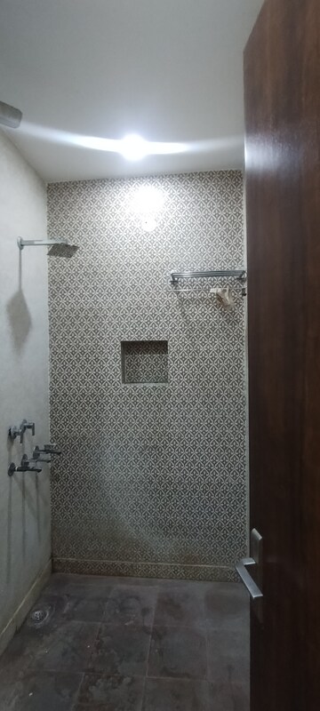 Bathroom in 2 BHK Builder Floor at RWA Apartments Sector 19, Sector 19 – for Rent