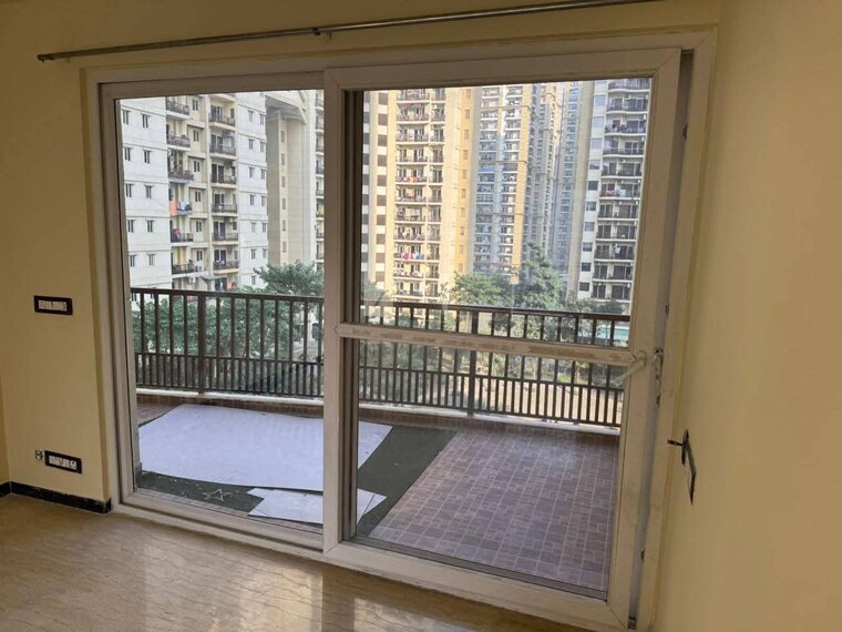 Room, dasnac-the-jewel 3 Bedroom 1525 Sq.Ft. Apartment In Sector 75 Noida 8954413