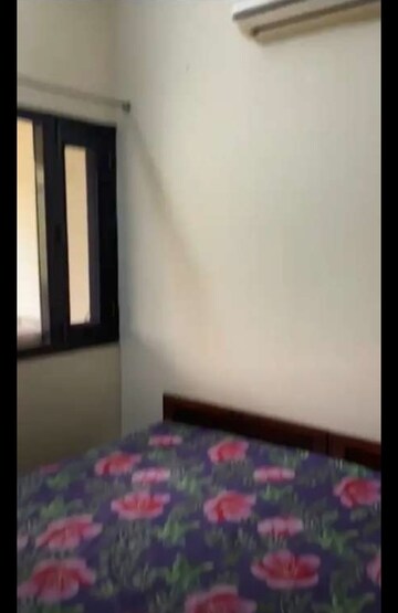 Bedroom in 2 BHK Builder Floor at Sector 45 – for Rent