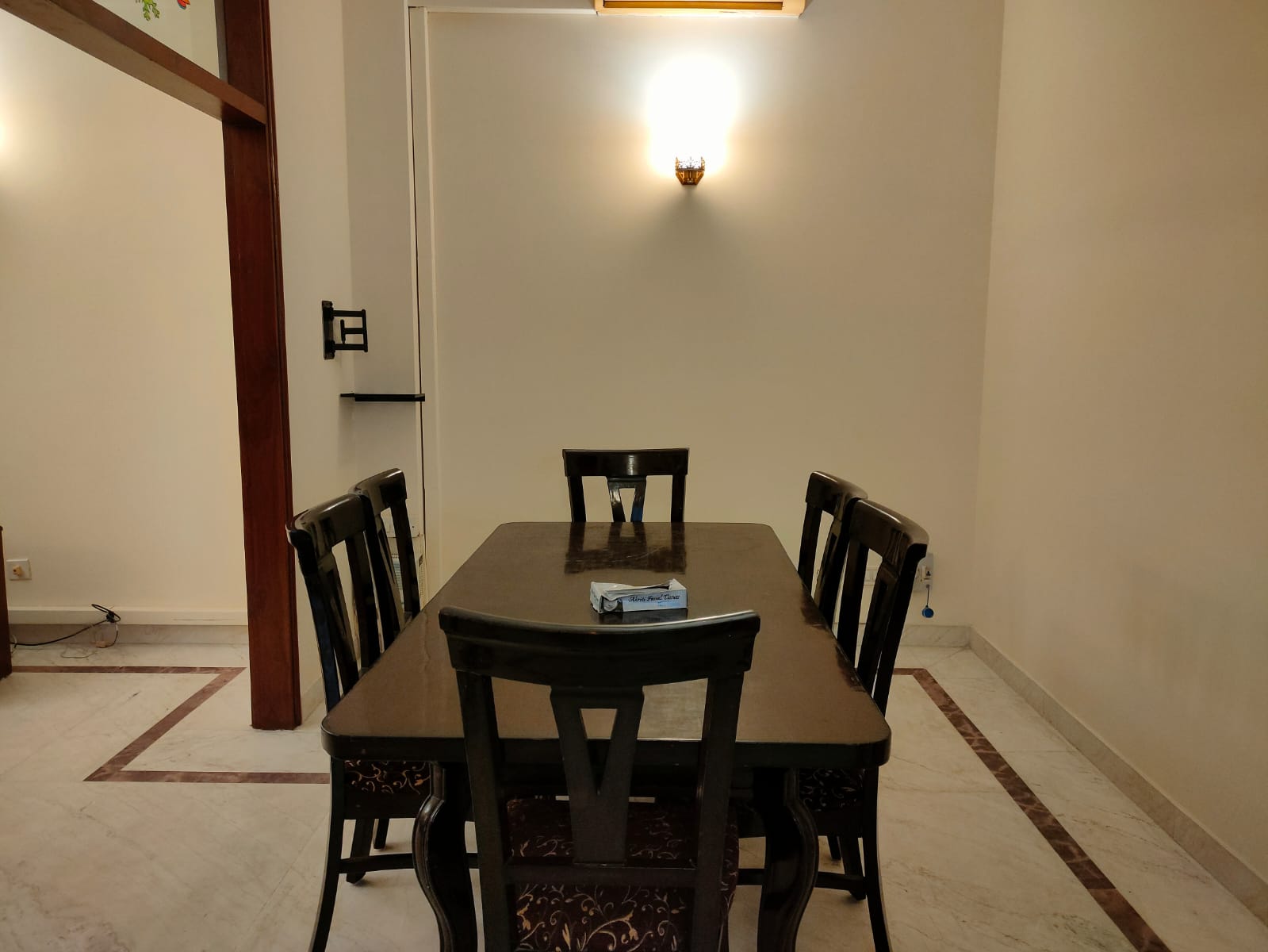 3 BHK + Extra Room Builder Floor For Rent in Defence Colony
