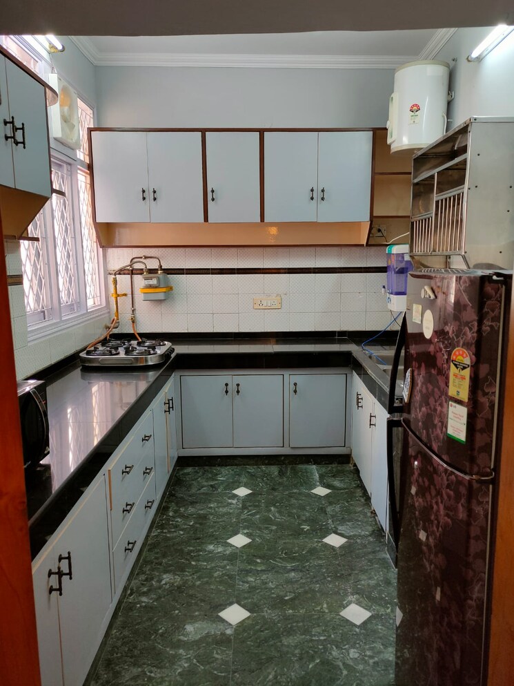 Kitchen, defence colony 3 Bedroom 1500 Sq.Ft. Builder Floor In Defence Colony Delhi 8954454