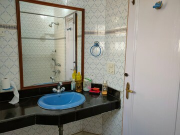 Bathroom in 3 BHK Builder Floor at Defence Colony – for Rent