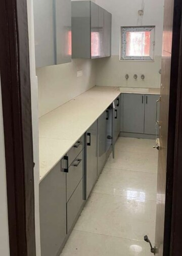 Kitchen in 2 BHK Builder Floor at Sector 28 – for Rent