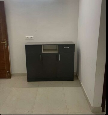 Room in 2 BHK Builder Floor at Sector 28 – for Rent