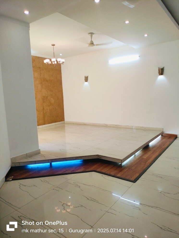 Living Room, unitech-south-city-1 5 Bedroom 4500 Sq.Ft. Independent House In South City 1 Gurgaon 8954463