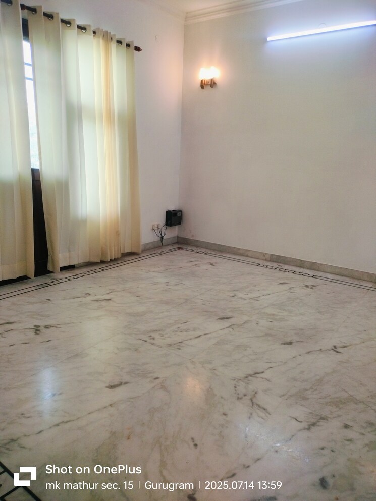 Room, unitech-south-city-1 5 Bedroom 4500 Sq.Ft. Independent House In South City 1 Gurgaon 8954463