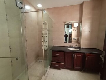 Bathroom in 3 BHK Builder Floor at Defence Colony – for Rent