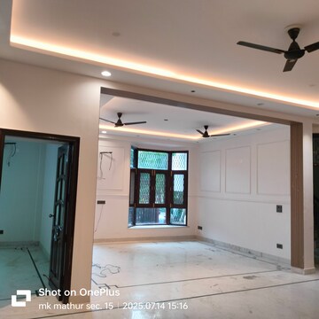 6+ BHK Builder Floor For Rent in Unitech South City 1, South City 1