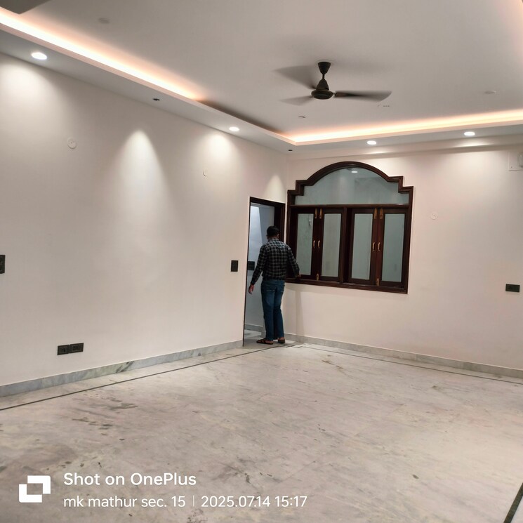 Room, unitech-south-city-1 6+ Bedroom 8000 Sq.Ft. Builder Floor In South City 1 Gurgaon 8954479