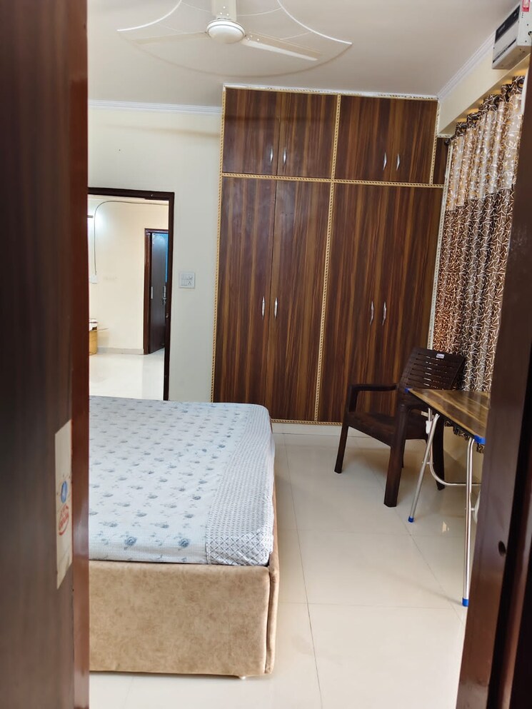 Bedroom, mvl-ipark 3 Bedroom 2000 Sq.Ft. Builder Floor In Sector 15 Gurgaon 8954487