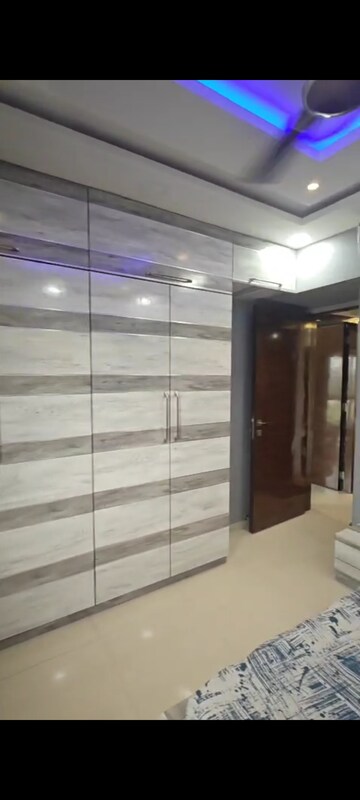 Room in 2.5 BHK Apartment at Kanakia Rainforest, Andheri East – for Rent