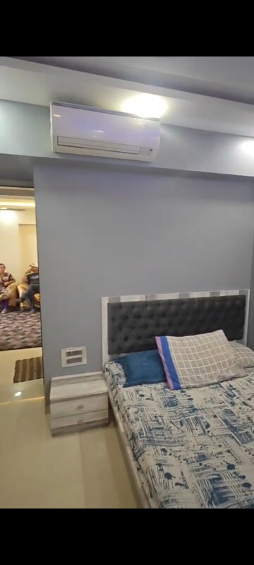 Bedroom in 2.5 BHK Apartment at Kanakia Rainforest, Andheri East – for Rent