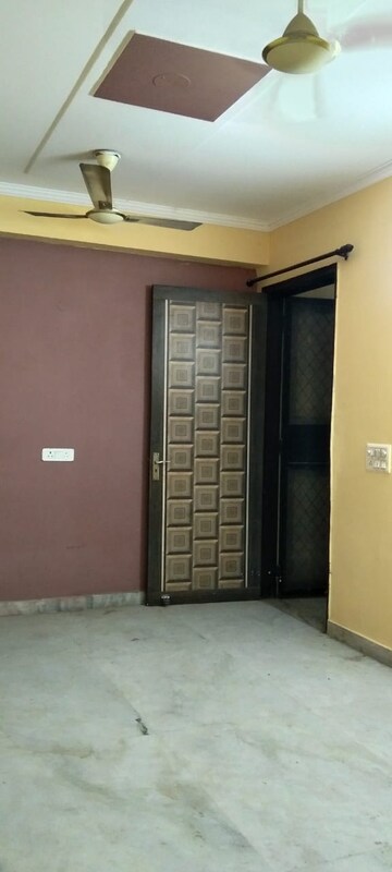 Room in 1 BHK Builder Floor at Mehrauli – for Rent