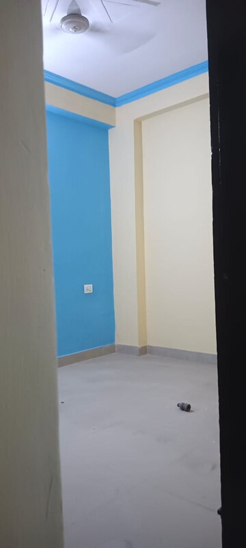 Room in 2 BHK Builder Floor at Maan Sona Apartments, Shahberi – for Rent