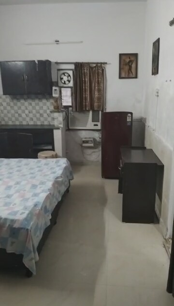 Room in 1 RK Independent House at Sector 51 – for Rent