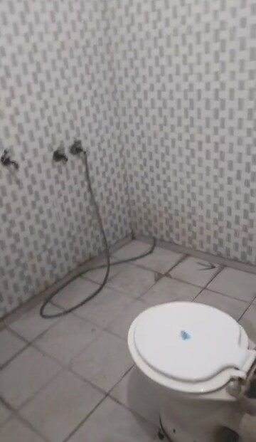 Bathroom in 1 RK Independent House at Sector 51 – for Rent