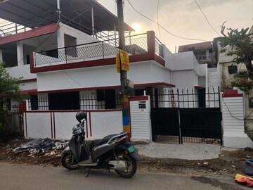 3 BHK Independent House For Rent in JakhaN-Rajpur Road