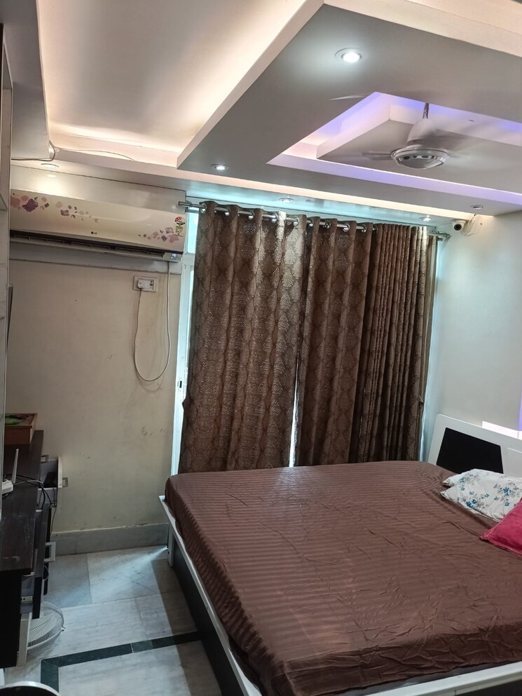Room, fraser road area 3 Bedroom 1500 Sq.Ft. Apartment In Fraser Road Area Patna 8954573