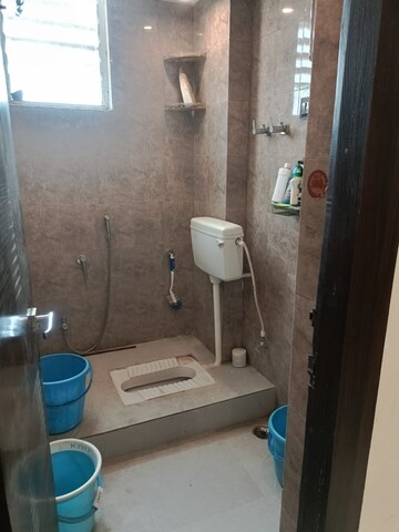 Bathroom in 3 BHK Apartment at Fraser Road Area – for Rent