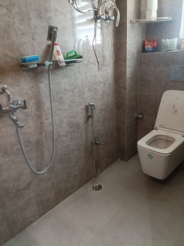 Bathroom in 3 BHK Apartment at Fraser Road Area – for Rent