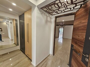 Room in 3 BHK Apartment at Emaar The Palm Drive-The Premier Terraces, Sector 66 – for Sale
