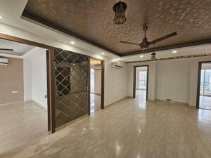 Room in 3 BHK Apartment at Emaar The Palm Drive-The Premier Terraces, Sector 66 – for Sale