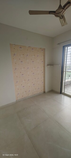 Room in 2 BHK Apartment at Wellwisher Kiarah Terrazo, Hadapsar – for Sale