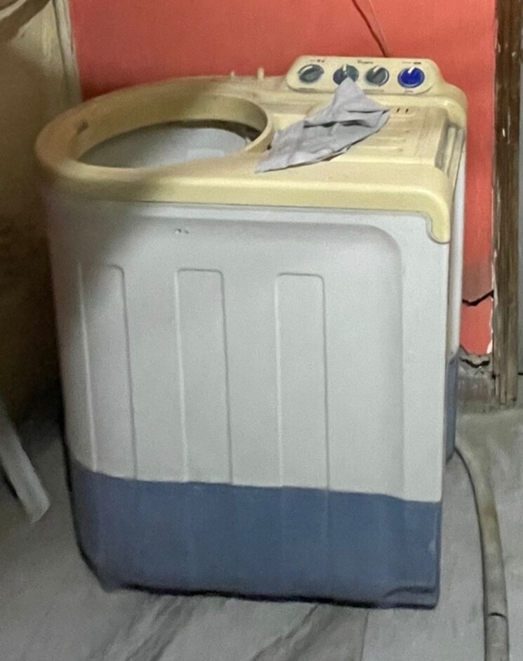 Bathroom, sector 48 3 Bedroom 1600 Sq.Ft. Independent House In Sector 48 Noida 8954603