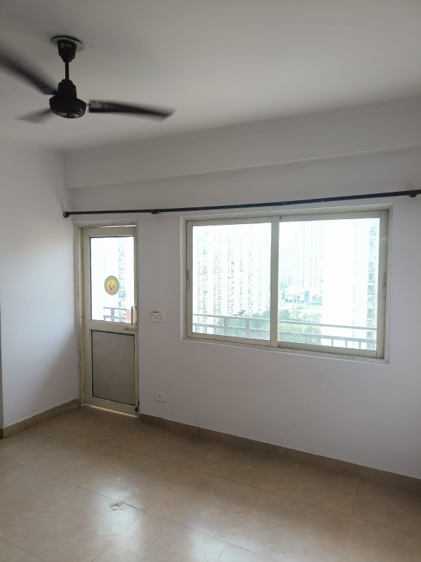 3.5 BHK Apartment For Rent in Supertech Cape Town