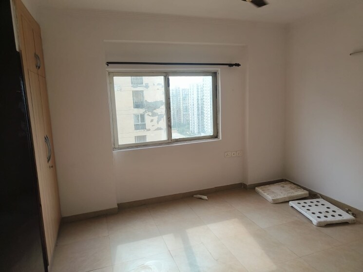 Room, supertech-cape-town 3.5 Bedroom 1750 Sq.Ft. Apartment In Sector 74 Noida 8954639
