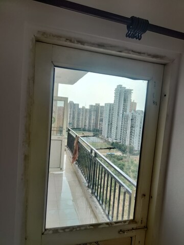 Balcony in 3.5 BHK Apartment at Supertech Cape Town, Sector 74 – for Rent