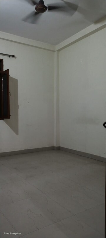 Room in 1 BHK Builder Floor at Ansal Palam Triangle, Palam Vihar Extension – for Rent
