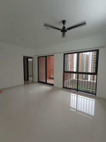 2 BHK Apartment For Rent in Shapoorji Pallonji Sensorium, Hinjewadi