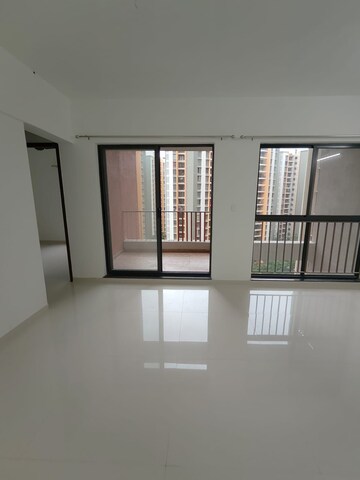 Room in 2 BHK Apartment at Shapoorji Pallonji Sensorium, Hinjewadi – for Rent