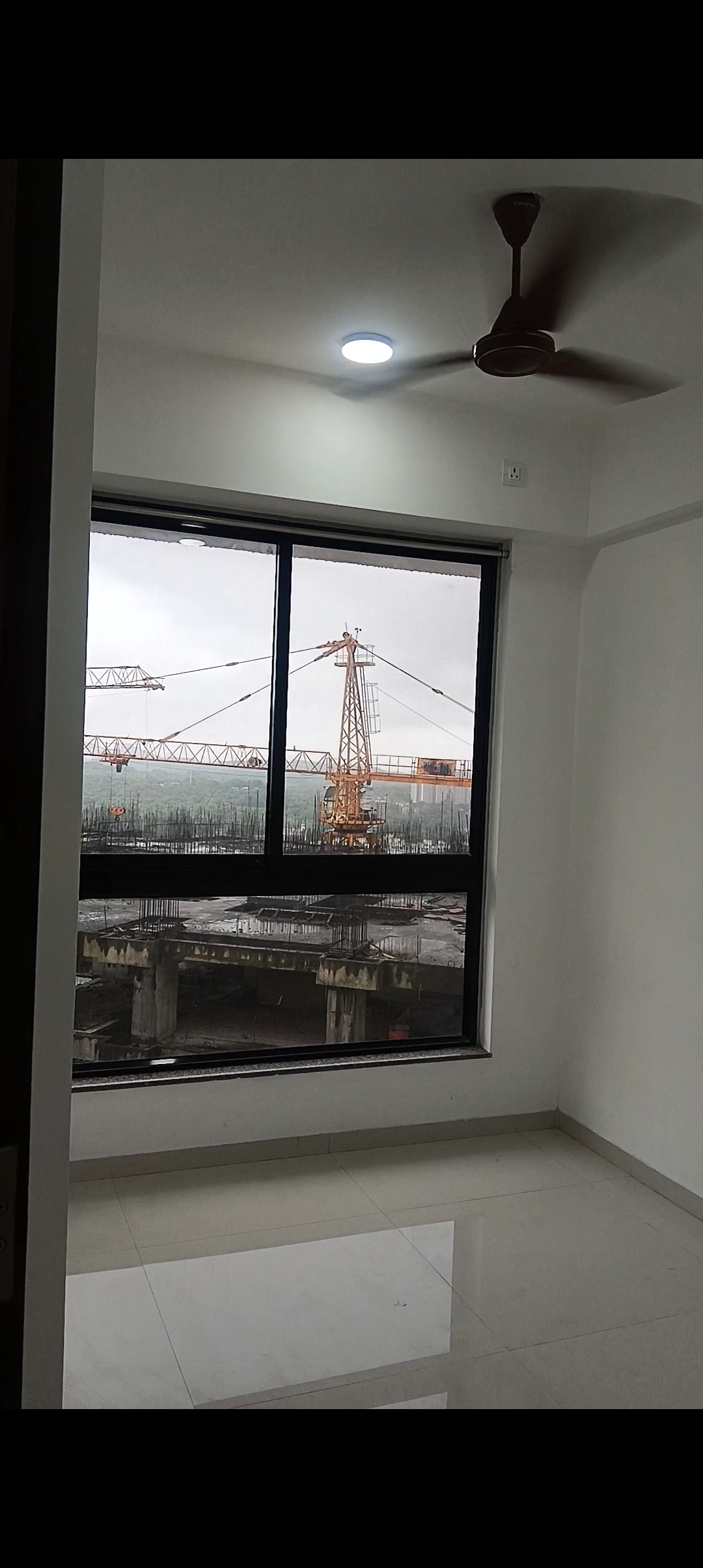 2 BHK + Pooja Room,Servant Room,Study Room,Extra Room Apartment For Rent in Sunteck Avenue 2