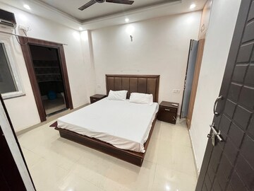 Bedroom in 2 BHK Builder Floor at Sahastradhara Road – for Rent